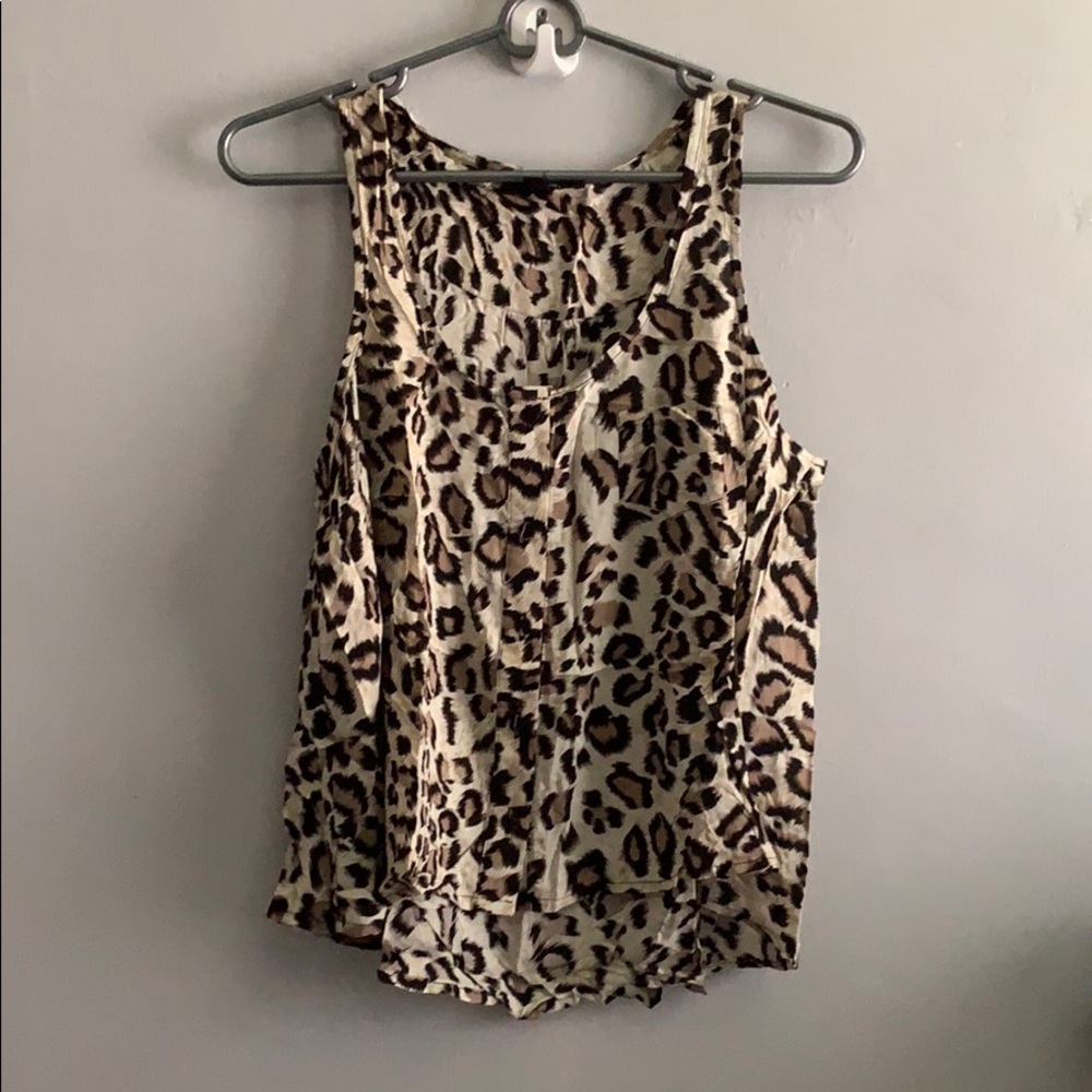 Flowy leopard top